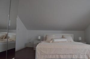 Postel nebo postele na pokoji v ubytování Luxury Apartments Zana