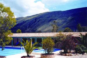 Bazén v ubytování Hotel Boutique Iguaque Campestre Spa & Ecolodge nebo v jeho okolí