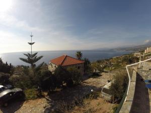 Gallery image of Katafigio Holiday Homes in Riglia +16 photos