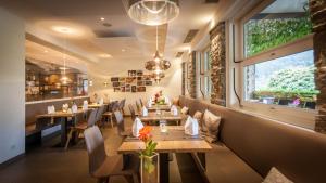 Posezení v ubytování Bollenhuthotel Kirnbacher Hof