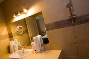 Koupelna v ubytování Hotel Cesario