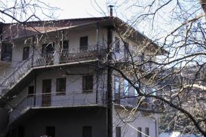 The building in which a vendégházakat is located