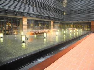 Bazén v ubytování Hotel PaPa Whale nebo v jeho okolí