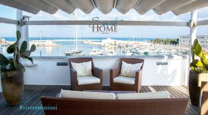 Posedenie v ubytovaní B&B Suite Home Trani