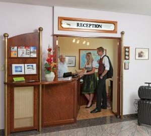 Vstupní hala nebo recepce v ubytování Hotel Hallerhof