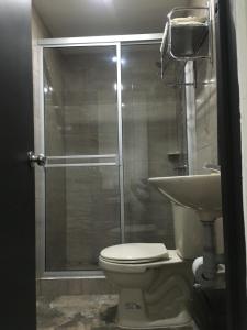 Koupelna v ubytování Bogotá Rooms Heroes