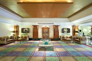 TV a/nebo společenská místnost v ubytování Welcomhotel by ITC Hotels, Alkapuri, Vadodara