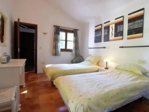 Posteľ alebo postele v izbe v ubytovaní Holiday Home in Casares with Pool & Sea Views