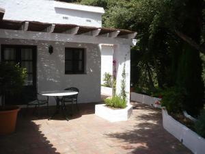 Vonkajšia záhrada v ubytovaní Holiday Home in Casares with Pool & Sea Views