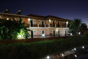 The building in which az apartmanhoteleket is located