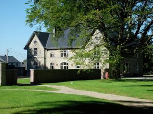 The building in which the holiday home is located