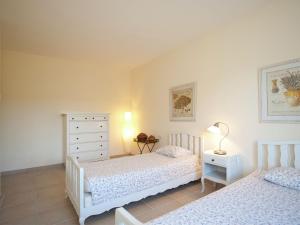 Fotografie z fotogalerie ubytování Luxury villa with private pool near Uz s v destinaci Flaux