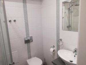 Kúpeľňa v ubytovaní Nordic Apartamenty Suraska