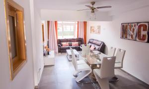 Posezení v ubytování Anju Villas Los delfines Bravo's apartments