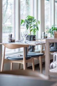 Restoran või mõni muu söögikoht majutusasutuses Quality Hotel Ekoxen
