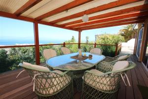 A balcony or terrace at Casa Flores Finca Alcalá