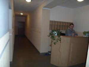 Lobby o reception area sa Piroshka Hotel