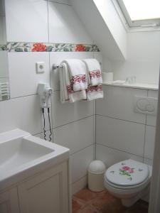 
A bathroom at Hotel Rosenhof
