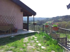 Výhľad na hory alebo výhľad na hory priamo z of the bed and breakfast