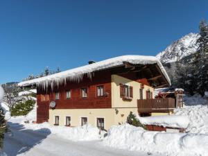 Fotografie z fotogalerie ubytování Holiday home in Leogang in ski area v Leogangu