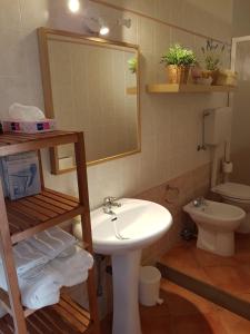 Koupelna v ubytování B&B La Casa Di Zefiro