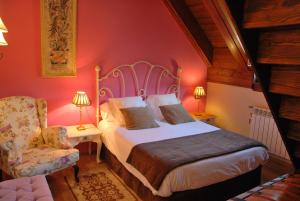 Lova arba lovos apgyvendinimo įstaigoje Hotel Selba d'Ansils
