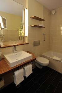 Koupelna v ubytování NordWest-Hotel Bad Zwischenahn