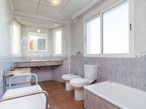 A bathroom at Villa in Murcia with Private Pool and Garden