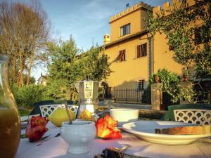 Foto da galeria de Spacious Villa in Tuscany with a Pool em Empoli