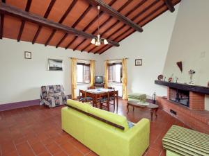 Posezení v ubytování Farmhouse in Pienza with Pool and Views