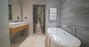 Koupelna v ubytování Silver Forest Boutique Hotel and Spa