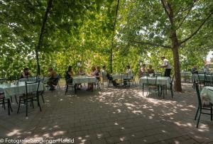 A restaurant or other place to eat at Gasthof Kummer