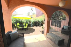 Posezení v ubytování ARENDA Miami Playa Holiday Home Terracota