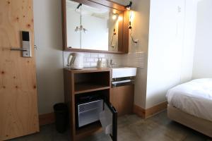 Postel nebo postele na pokoji v ubytování Wise Owl Hostels Shibuya