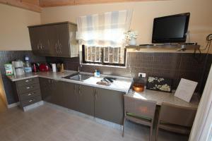 A kitchen or kitchenette at Studio Pablo Finca Montimar