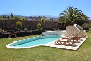 The swimming pool at or close to Studio Pablo Finca Montimar