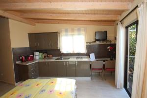 A kitchen or kitchenette at Studio Pablo Finca Montimar