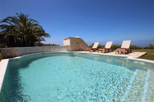 The swimming pool at or close to Studio Pablo Finca Montimar