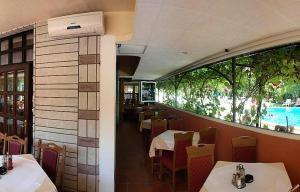Bazén v ubytování B&B Vila Raj nebo v jeho okolí