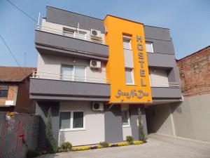 Budova, kde se hostel nachází