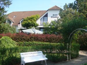 Κήπος έξω από το Hotel Blinkfüer