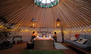 Glamping on the Hill的休息区