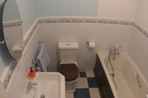 Phòng tắm tại Lough Rynn House