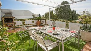 Vonkajšia záhrada v ubytovaní Beach Penthouse