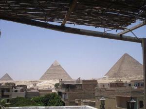 Foto Kairos asuva majutusasutuse Abo Stait - Pyramid View Homestay galeriist