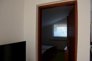 TV a/nebo společenská místnost v ubytování Apartments Dida moj