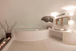 Foto de la galeria de Katikies Chromata Santorini - The Leading Hotels of the World a Imerovigli
