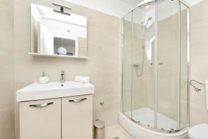 Ein Badezimmer in der Unterkunft Apartman Kresan