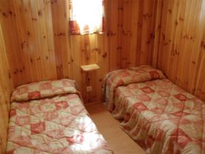 La Puebla de RodaにあるCharming Family Bungalowのギャラリーの写真 +25枚の写真