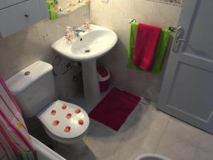 Koupelna v ubytování Phenix Home + 33 fotografií